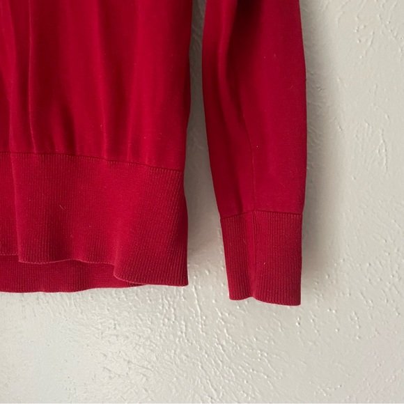 Red Embroidered Vintage Retro Iowa State ISU Sweater with Striped Back - Picture 7 of 7